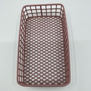 Dusty rose wire organizer